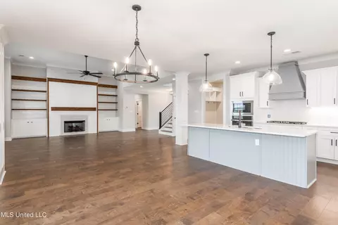 Kitchen - 1453 Ashtons Ln, Hernando, MS 38632 photo 4 of 4