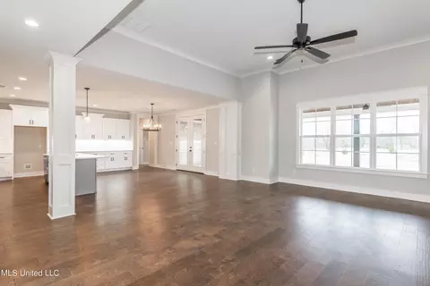 Living - 1453 Ashtons Ln, Hernando, MS 38632 photo 1 of 4