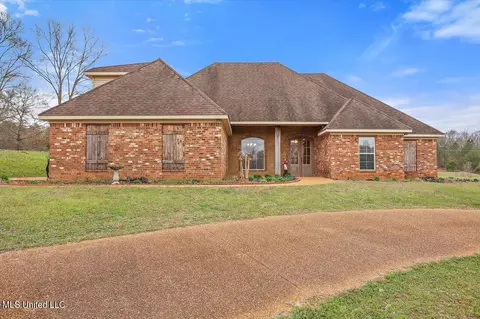 505 White Oak Rd, Florence, MS 39073