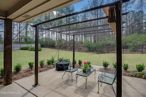 105 Hidden Holw, Madison, MS 39110 photo 4