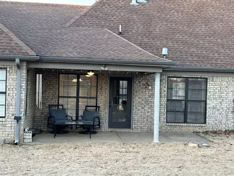 Exterior - 35 Shady Lane Cv, Hernando, MS 38632 photo 3 of 9