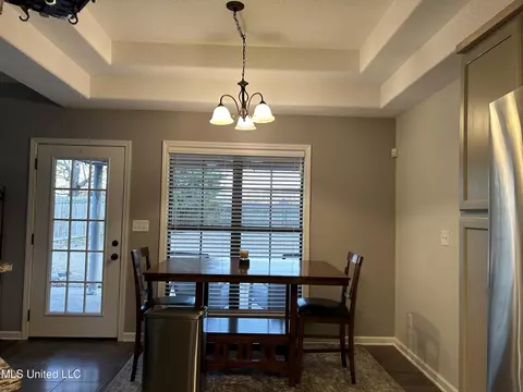 Dining - 35 Shady Lane Cv, Hernando, MS 38632 photo 1 of 2