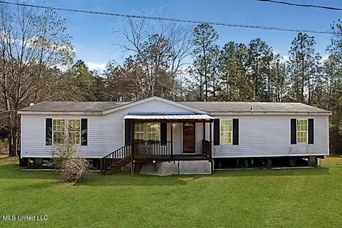 26120 Quail Ridge Cir, Perkinston, MS 39573