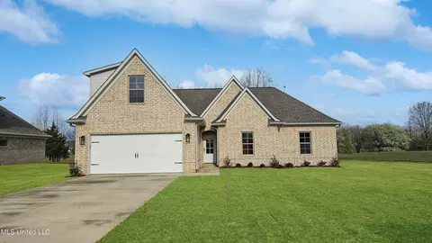 7749 Melisa Dr, Walls, MS 38680