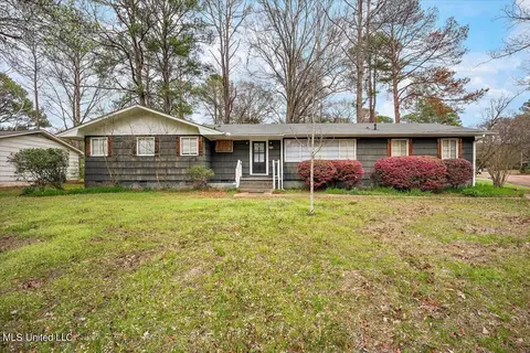 4150 Comanche Dr, Jackson, MS 39211