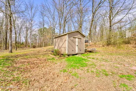Exterior - 2265 Jaybird Rd, Hernando, MS 38632 photo 8 of 10