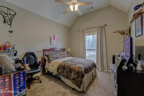 Bedroom - 2265 Jaybird Rd, Hernando, MS 38632 photo 4 of 4
