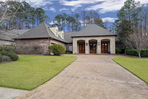 453 Kingsbridge Rd, Madison, MS 39110