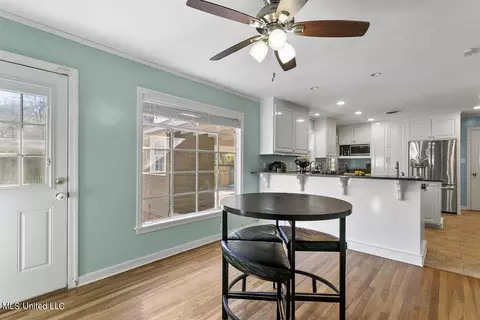 Kitchen - 957 Meadow Heights Dr, Jackson, MS 39206 photo 5 of 5