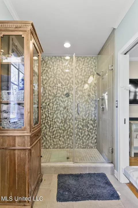 Bath - 957 Meadow Heights Dr, Jackson, MS 39206 photo 2 of 4