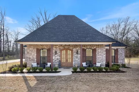 164 Oak Manor Dr, Coldwater, MS 38618