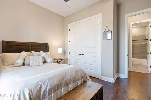 Bedroom - 164 Oak Manor Dr, Coldwater, MS 38618 photo 5 of 7
