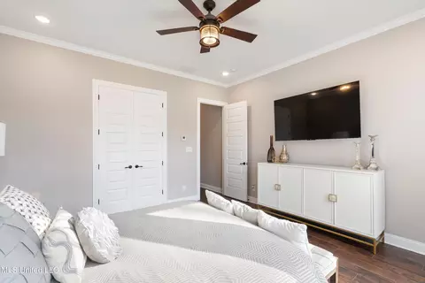 Bedroom - 164 Oak Manor Dr, Coldwater, MS 38618 photo 2 of 7