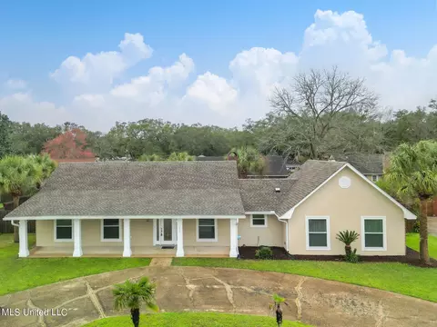 205 Royal Dr, Long Beach, MS 39560