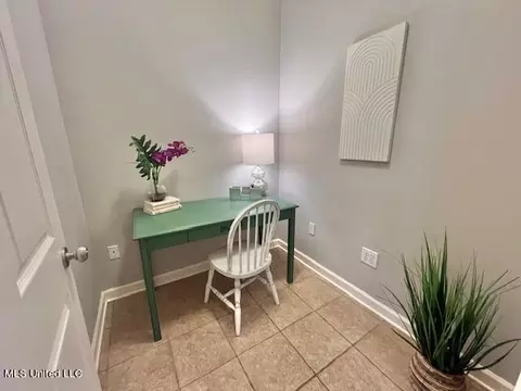 Dining - 217 Tudor Cir, Brandon, MS 39042 photo 1 of 3