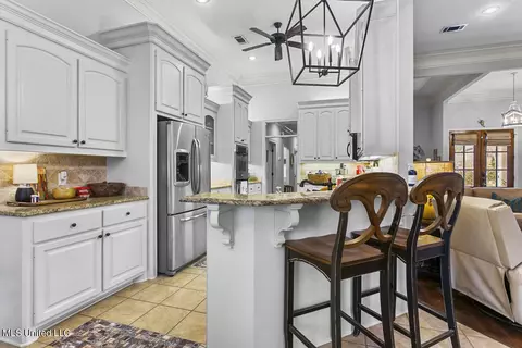 Kitchen - 419 Julee Cir, Brandon, MS 39042 photo 1 of 5
