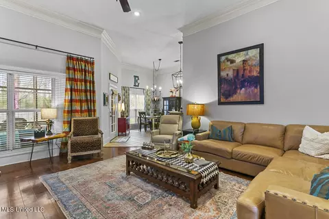 Living - 419 Julee Cir, Brandon, MS 39042 photo 3 of 6