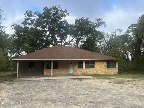625 Loposser Ave, Gulfport, MS 39507