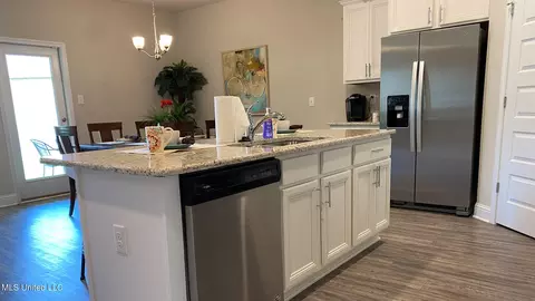 Kitchen - 17841 Kelso Dr, D'iberville, MS 39540 photo 1 of 6