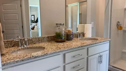 Bath - 17841 Kelso Dr, D'iberville, MS 39540 photo 1 of 3
