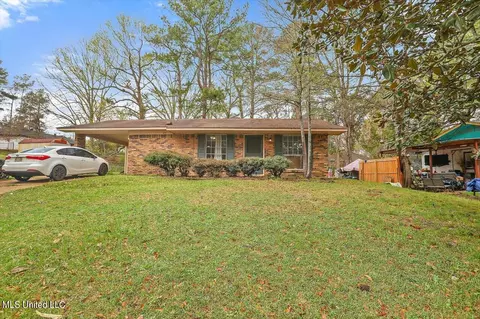 107 Clyde St, Pearl, MS 39208