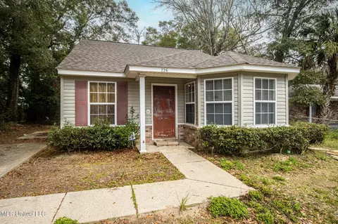726 Tennessee St, Gulfport, MS 39501