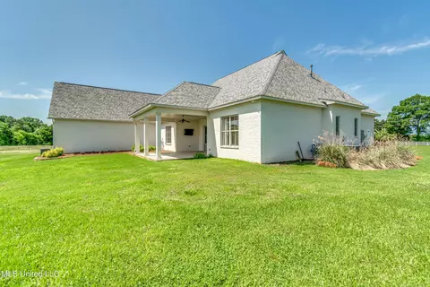 Exterior - 332 Cane Creek Rd, Flora, MS 39071 photo 12 of 16
