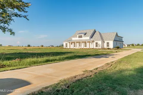 Exterior - 332 Cane Creek Rd, Flora, MS 39071 photo 3 of 16