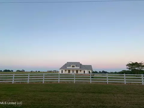 Exterior - 332 Cane Creek Rd, Flora, MS 39071 photo 7 of 16
