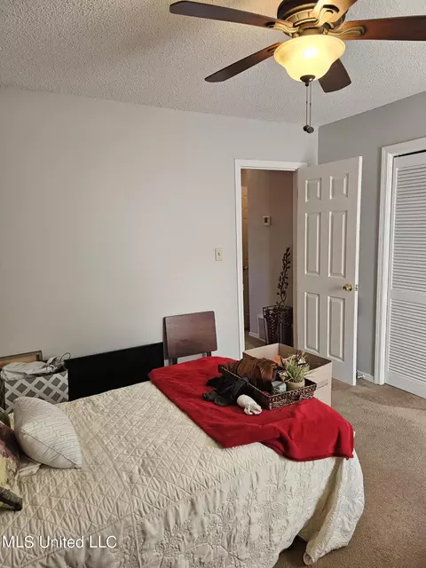 Bedroom - 6235 Stateline Rd, Walls, MS 38680 photo 5 of 6