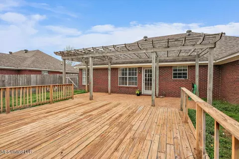 Exterior - 291 Cherry Bark Dr, Brandon, MS 39047 photo 10 of 10