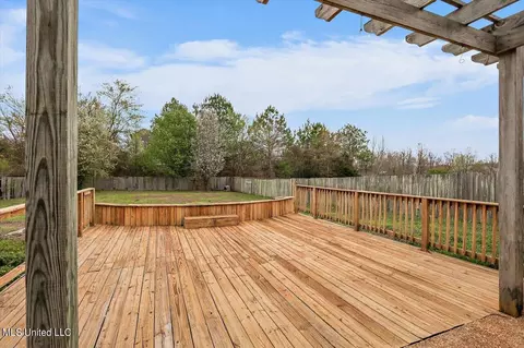 Exterior - 291 Cherry Bark Dr, Brandon, MS 39047 photo 5 of 10