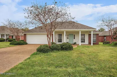 291 Cherry Bark Dr, Brandon, MS 39047