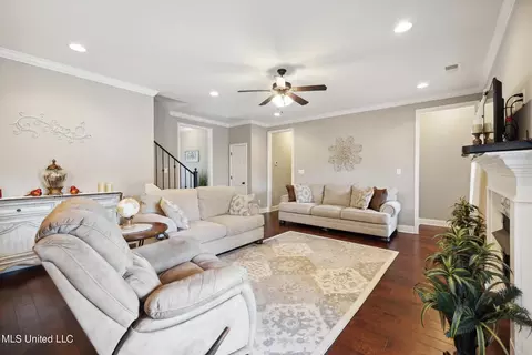 Living - 3414 Tates Way, Hernando, MS 38632 photo 2 of 4