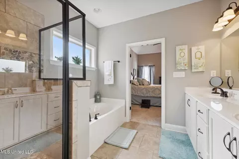 Bath - 3414 Tates Way, Hernando, MS 38632 photo 2 of 4