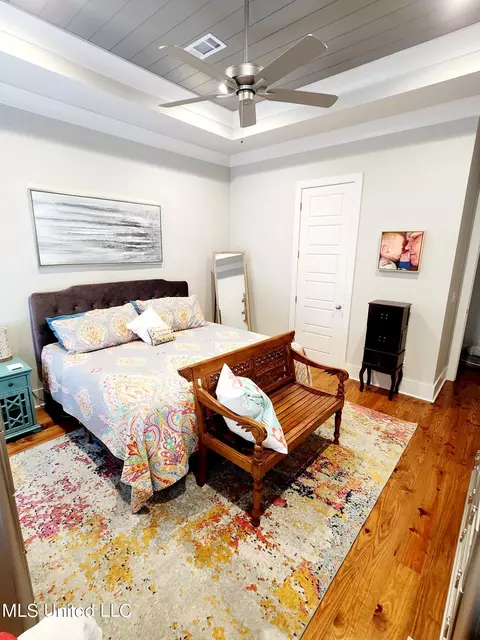 Bedroom - 434 Brazos Dr, Brandon, MS 39047 photo 1 of 10