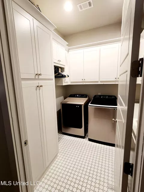 Other - 434 Brazos Dr, Brandon, MS 39047 photo 2 of 9