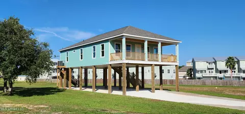 114 Beach View Cir, Long Beach, MS 39560