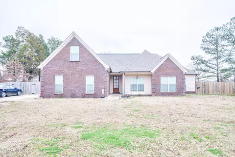 45 Pearson Cv, Byhalia, MS 38611