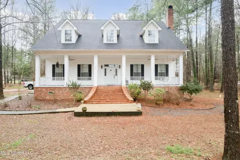 36 Napoleon Cir, Brandon, MS 39047