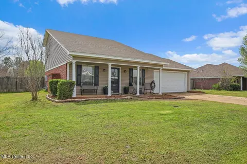 Exterior - 502 Ridgeway Dr, Brandon, MS 39047 photo 2 of 8