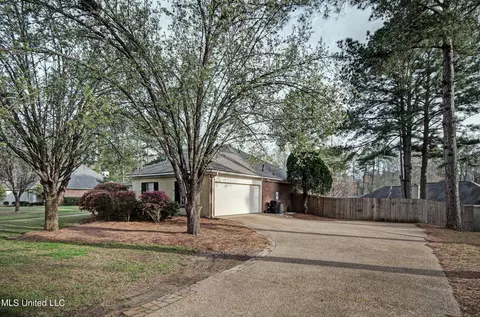 126 Bennington Pointe, Madison, MS 39110 photo 2