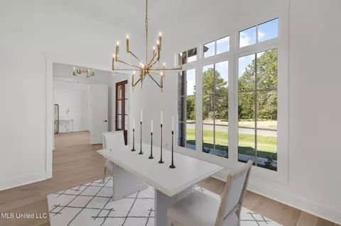 Dining - 128 Leslie Dr, Flowood, MS 39232 photo 2 of 3