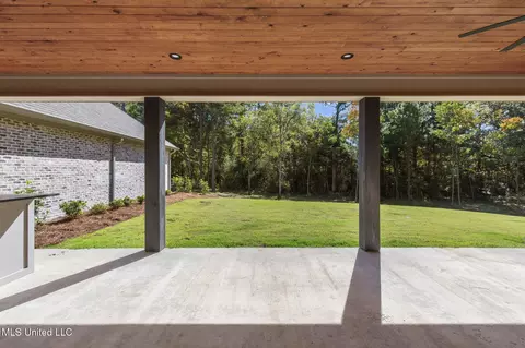 Exterior - 128 Leslie Dr, Flowood, MS 39232 photo 9 of 15