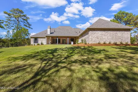Exterior - 128 Leslie Dr, Flowood, MS 39232 photo 12 of 15