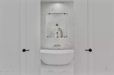 Bath - 128 Leslie Dr, Flowood, MS 39232 photo 1 of 15