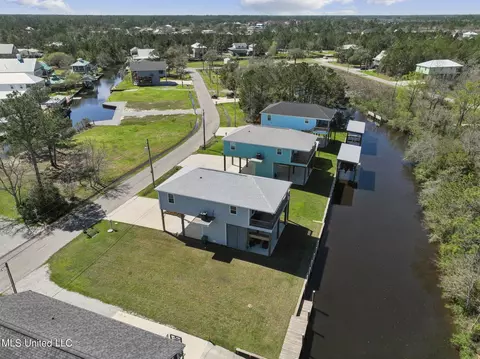 4064 Pennsylvania St, Bay Saint Louis, MS 39520