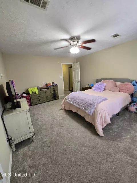 Bedroom - 117 Hickory Ln, Clinton, MS 39056 photo 4 of 5