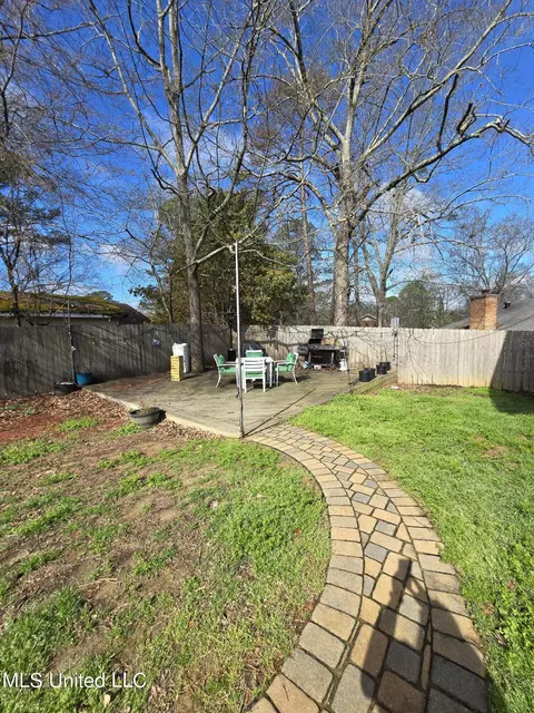 Exterior - 117 Hickory Ln, Clinton, MS 39056 photo 5 of 6