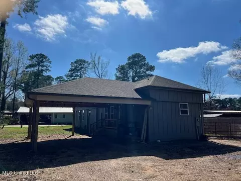 Exterior - 103 Lake Harbour Pt, Brandon, MS 39047 photo 1 of 9